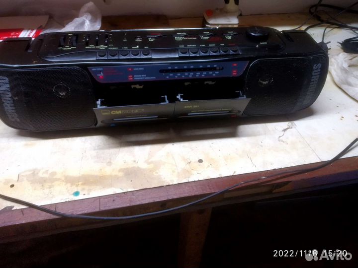 Кассетный магнитофон