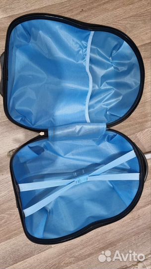 Детский чемодан новый