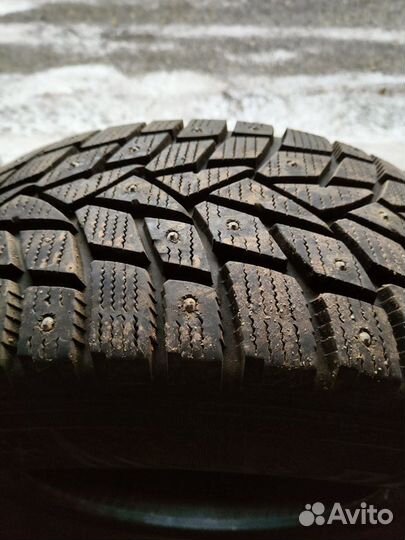 Dunlop Grandtrek Ice 02 275/65 R17