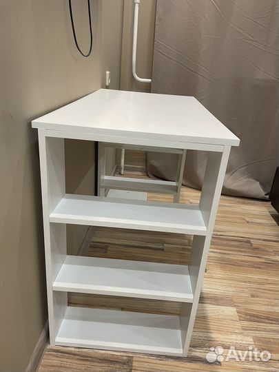 Письменный стол