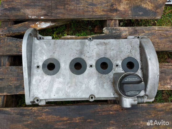 Клапанная крышка vag