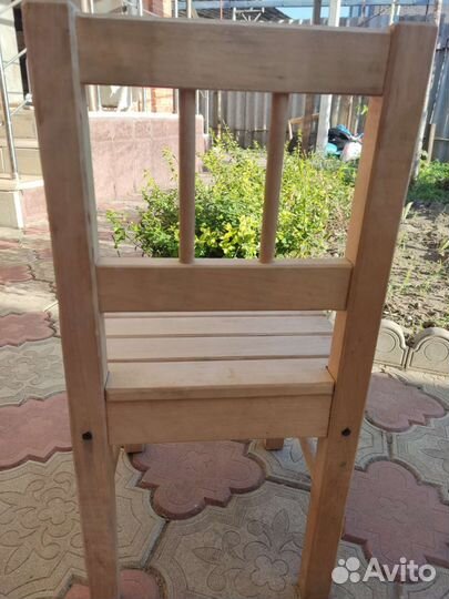 Стол и два стульчика от IKEA