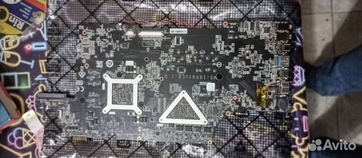 Материнская плата с микро трещиной