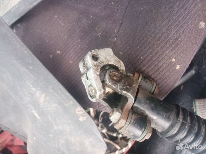 Рулевой карданчик Audi 100/А6 45