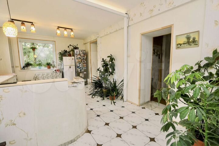 Коттедж 242 м² на участке 12 сот.