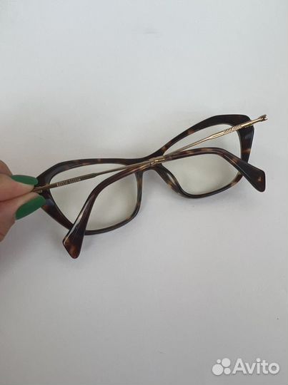 Очки с диоптриями -0.5; -2