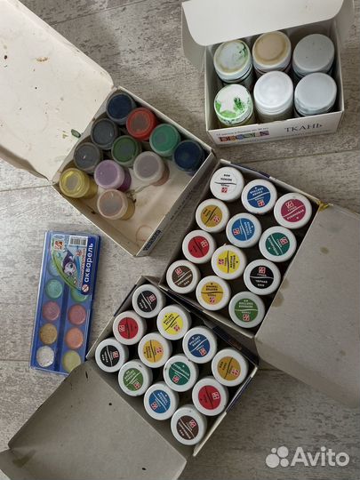 Краски гуашь акварель и по ткани