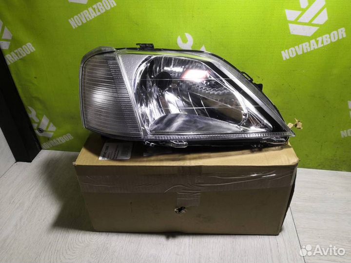 Фара правая Рено Логан