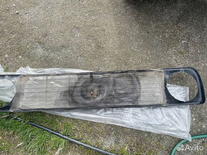 Оригинальная решетка радиатора Нива 4х4