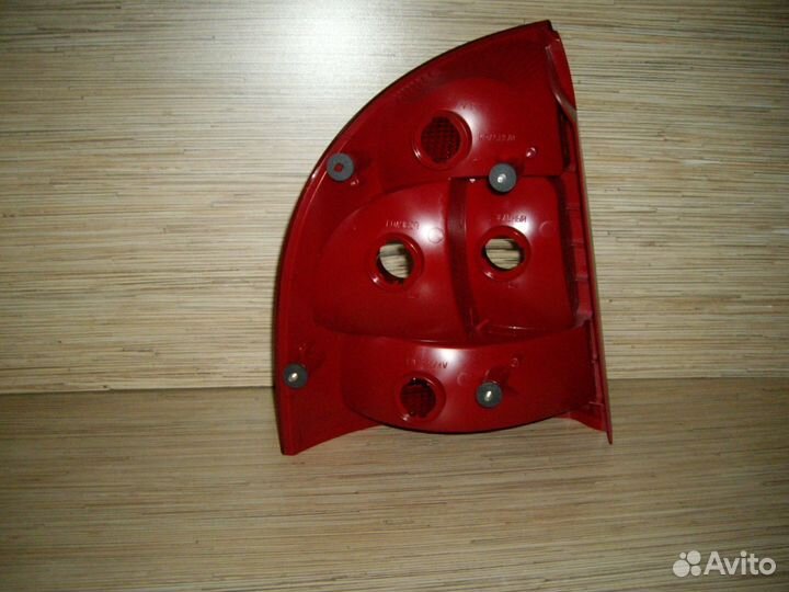 Фонарь задний для ваз 1118 Калина правый