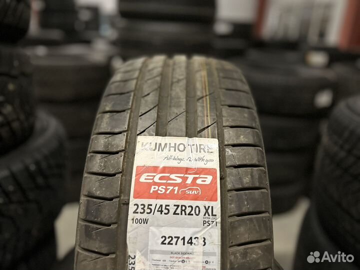 Kumho Ecsta PS71 235/45 R20