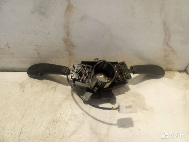 Переключатель подрулевой (стрекоза) LADA Priora