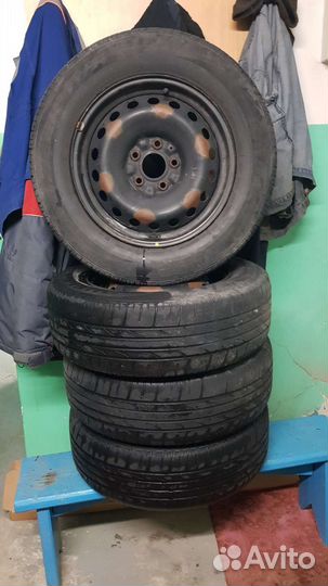 Bridgestone Sports Tourer MY-01 215/65 R16 98H