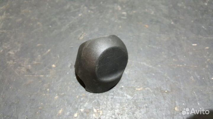 Заглушка Porsche Cayenne 957 M48.51 08