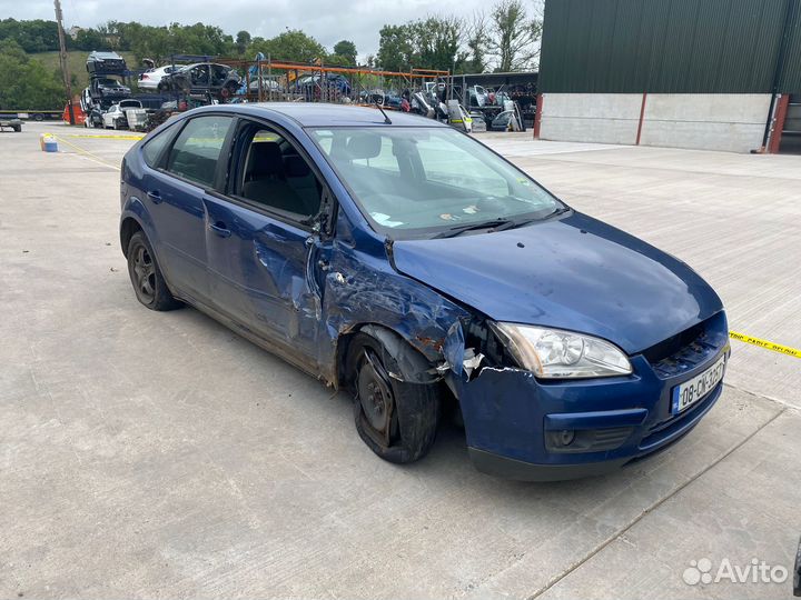 Противотуманная фара (птф) правая ford focus 2 200