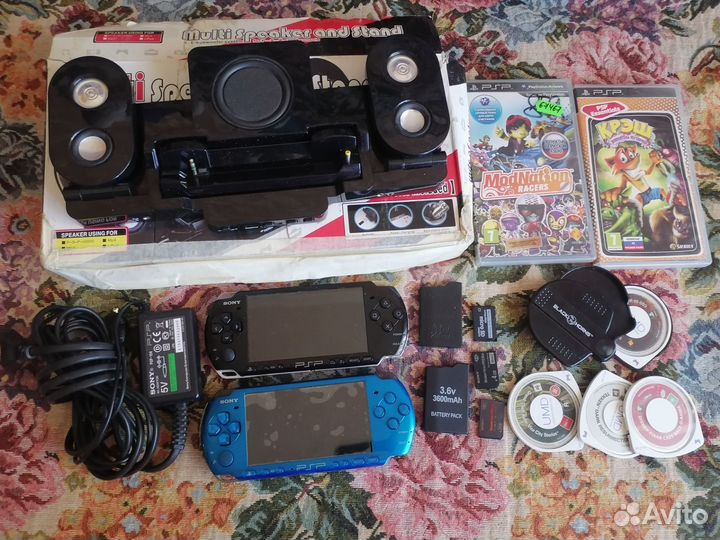 Лот Sony PSP 3001 прошитая с играми + диски