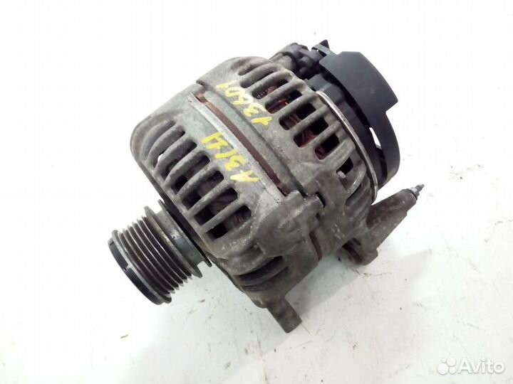 Генератор б/у для Audi A3 (06F903023F)