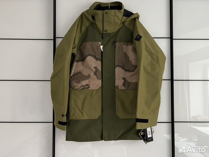 Сноубордическая куртка Burton Gore-Tex Vagabond M