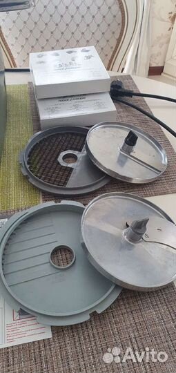 Новая овощерезка Robot Coupe CL 40 с насадками