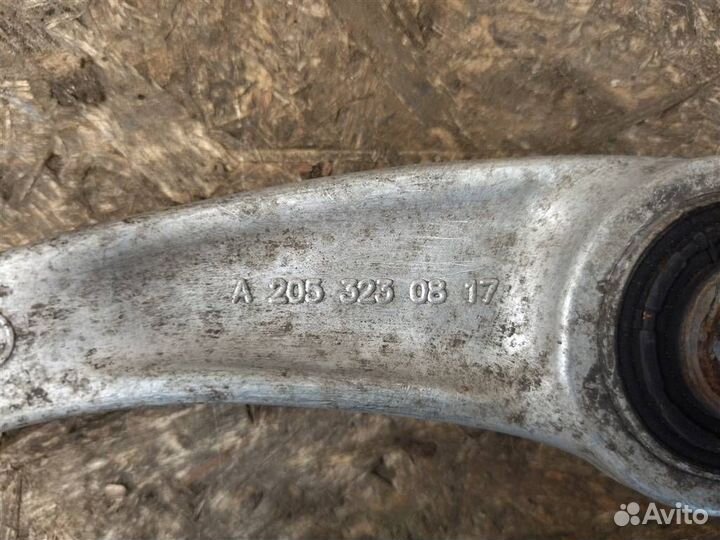 Стойка стабилизатора передняя Mercedes-Benz E W