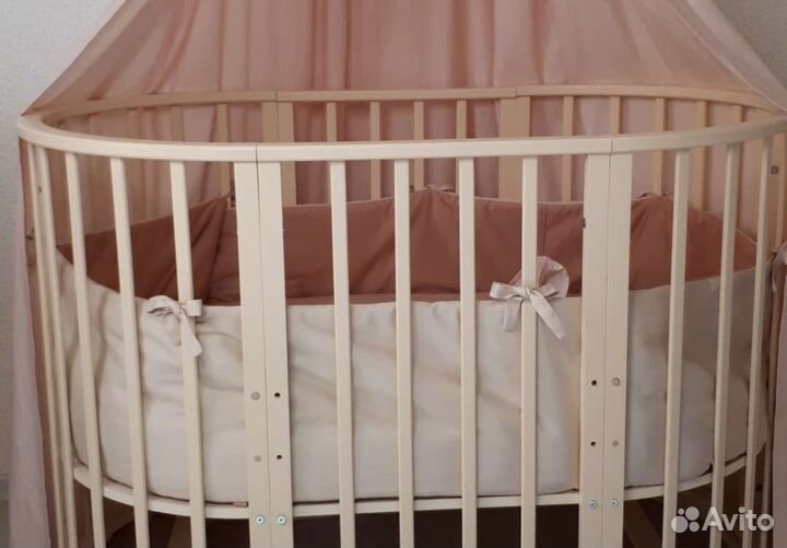 Бортик в детскую овальную кроватку и постельное бе