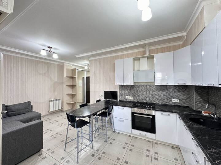 2-к. квартира, 37 м², 1/8 эт.