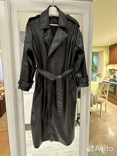 Zara кожаный плащ