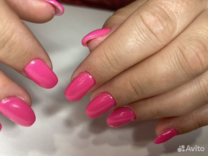 Модель на маникюр