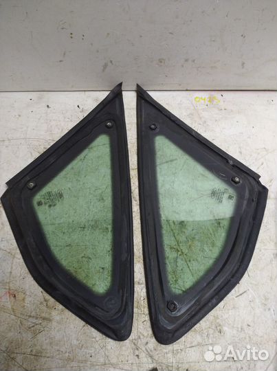 Форточка кузова Ford Focus 3 2011-2017