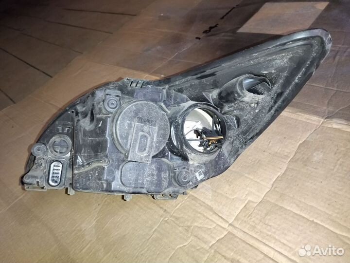 Фара Фокус ll рестайл