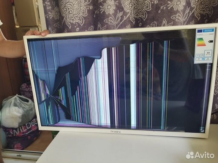 Телевизор на запчасти или ремонт