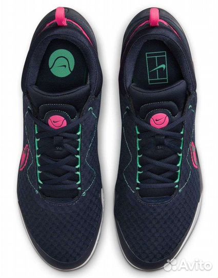 Теннисные кроссовки nike 37,5 размера