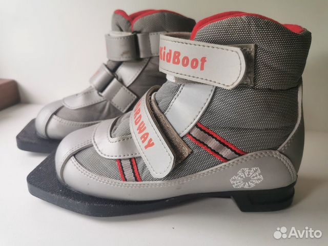 Ботинки б/у лыжные детские р. 30