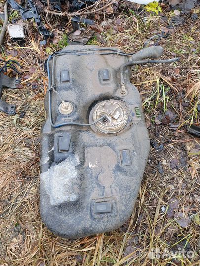 Топливный бак с насосом Опель Корса Д