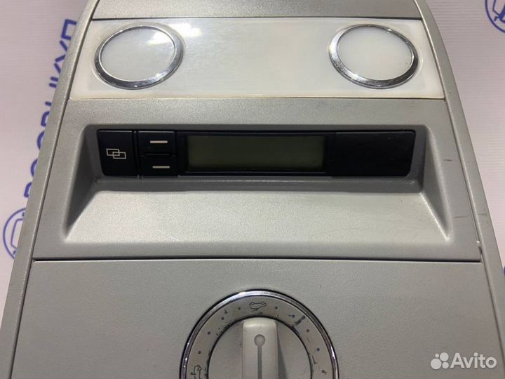 Плафон салонный Volkswagen Touareg 7L