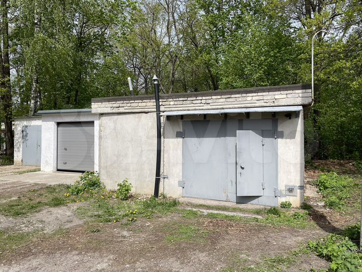 Гараж, > 30 м²