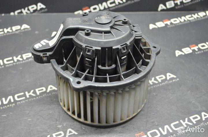 Моторчик печки Лада Гранта