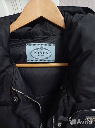 Пуховик Prada женский зимний