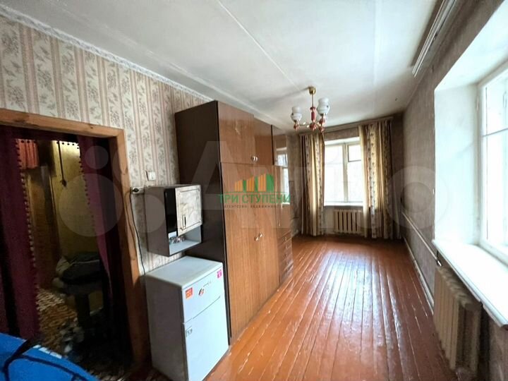 2-к. квартира, 45 м², 3/3 эт.