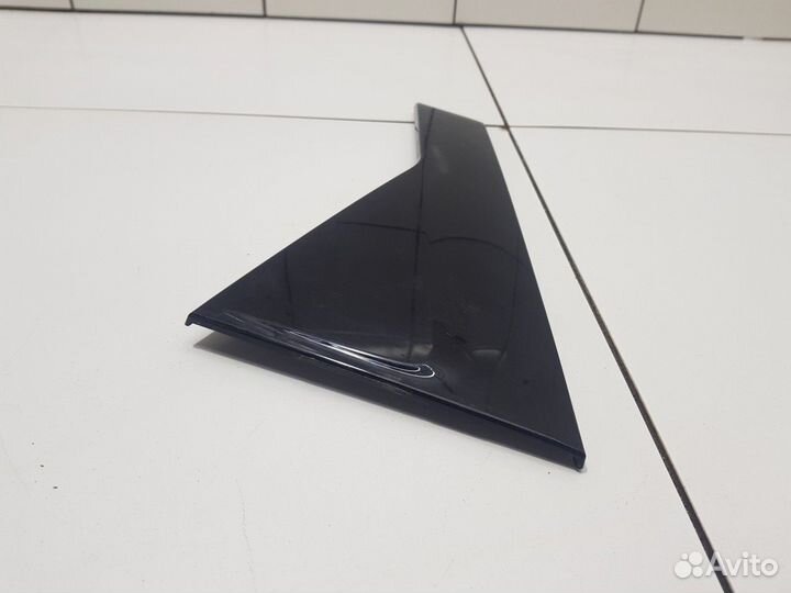 Накладка декоративная задней левой двери