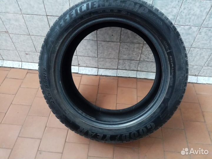 Goodyear EfficientGrip SUV 4x4 235/55 R19