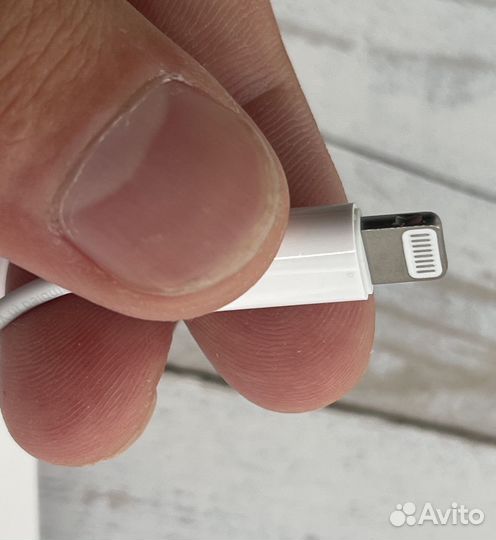 Адаптер Apple Lightning/выход 3,5 мм для наушников