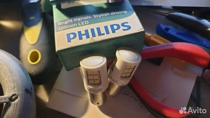 Лампы LED P21W Philips 12V