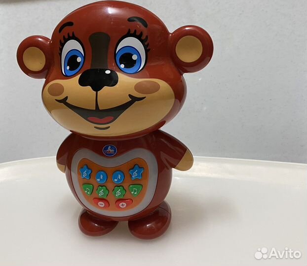 Разные игрушки для малышей