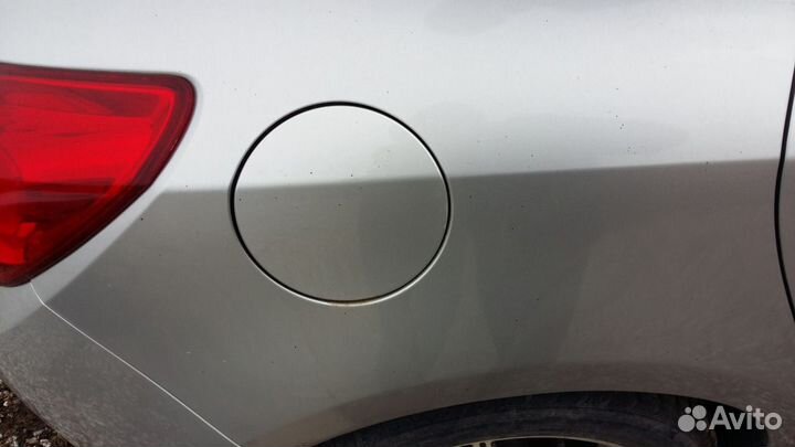 Опель Астра J хетчбек лючок бензобака