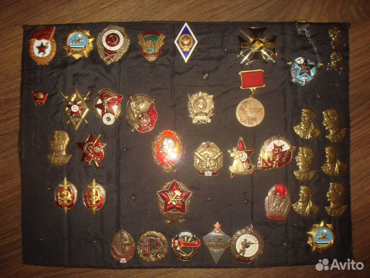 Значки ярославль СССР - ударник и победитель