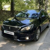 Peugeot 308 1.2 MT, 2020, 92 000 км, с пробегом, цена 1 280 000 руб.