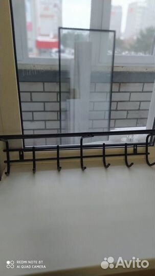 Вешалка настенная