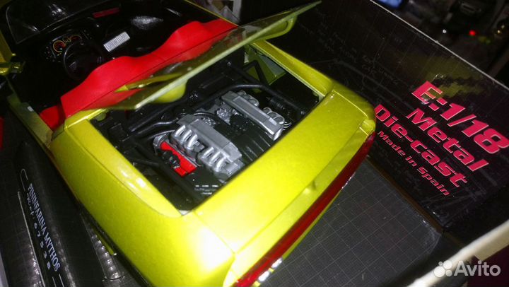 1/18 ferrari mythos, 348