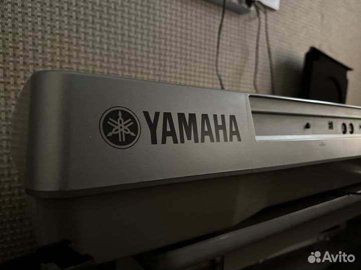 Yamaha psr 1100